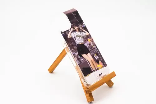 掛繩手機殼亮面無條紋保護+ Apple iPhone 15 plus